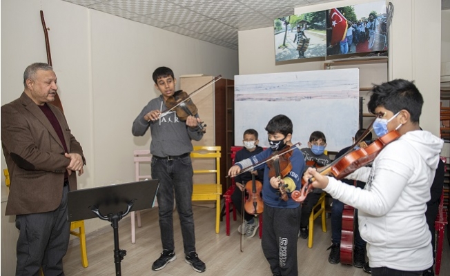 Mersin Büyükşehir Roman Çocuklara Birçok Alanda Hizmet Veriyor