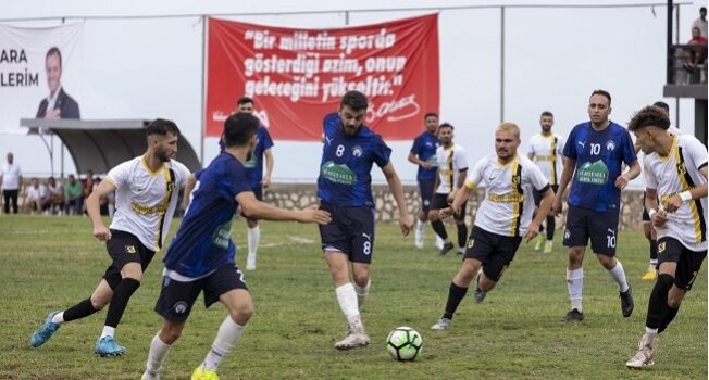 ‘30 Ağustos Fındıkpınarı Zafer Kupası Futbol Turnuvası’ start verdi.